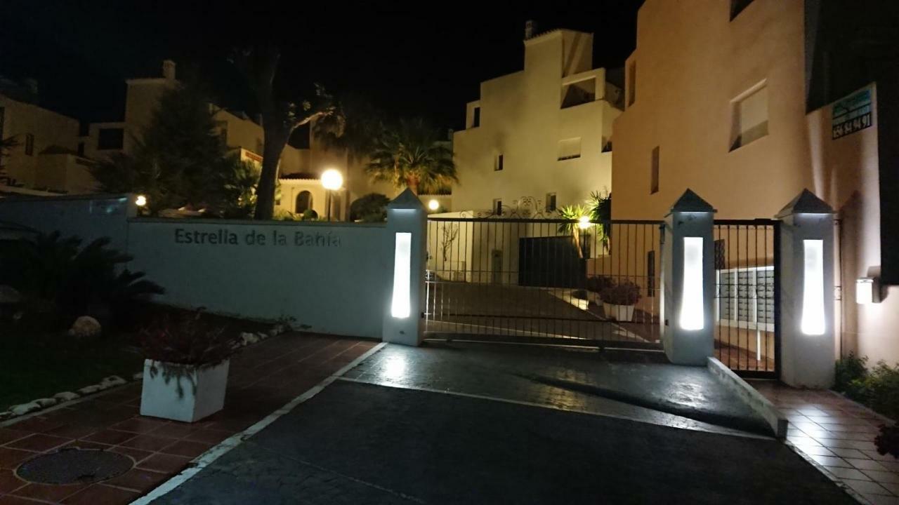 Estrella De La Bahia Apartment Касарес Екстериор снимка